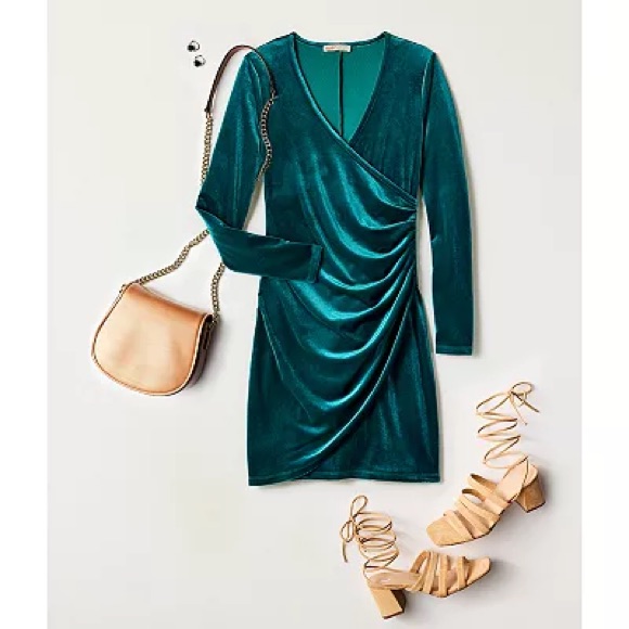 Nwt Women’s Green Velvet Faux Wrap Mini Dress